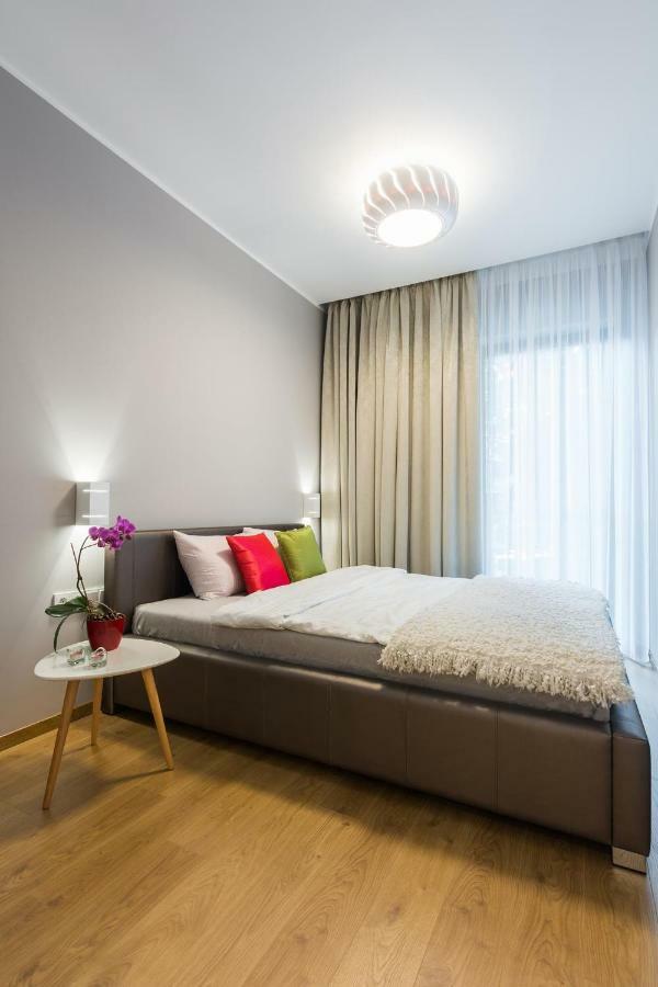 Pawia Apartments Modern Krasków Exterior foto